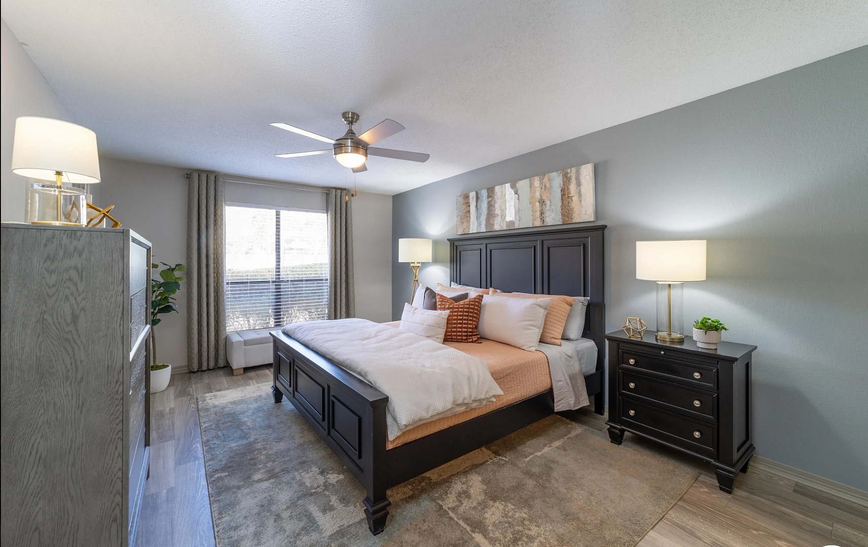 Incredible 1BD, Pool, Gym