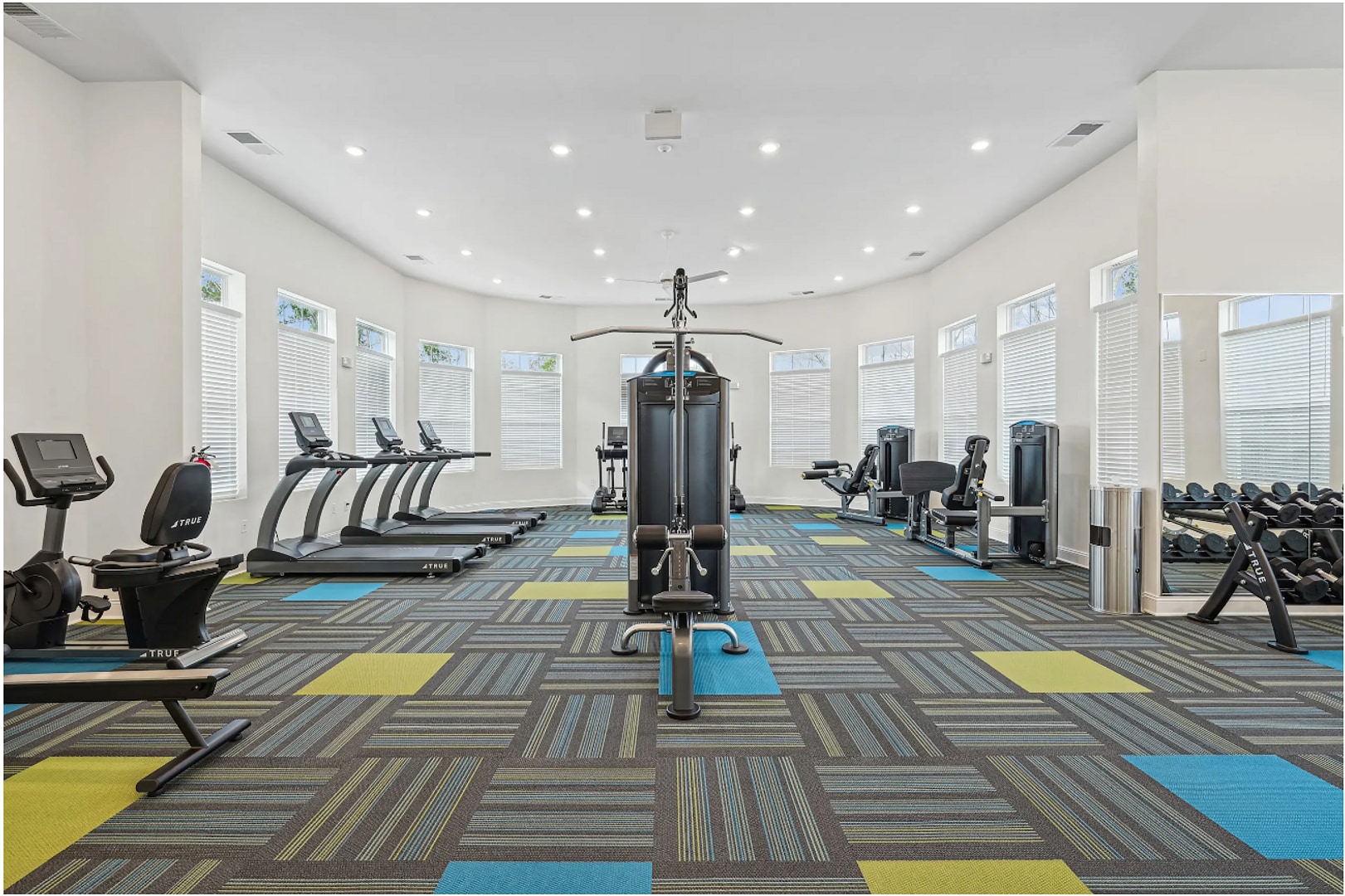 Spectacular 1BD, Gym, Clubhouse Spectacular 1BD, Gym, Clubhouse