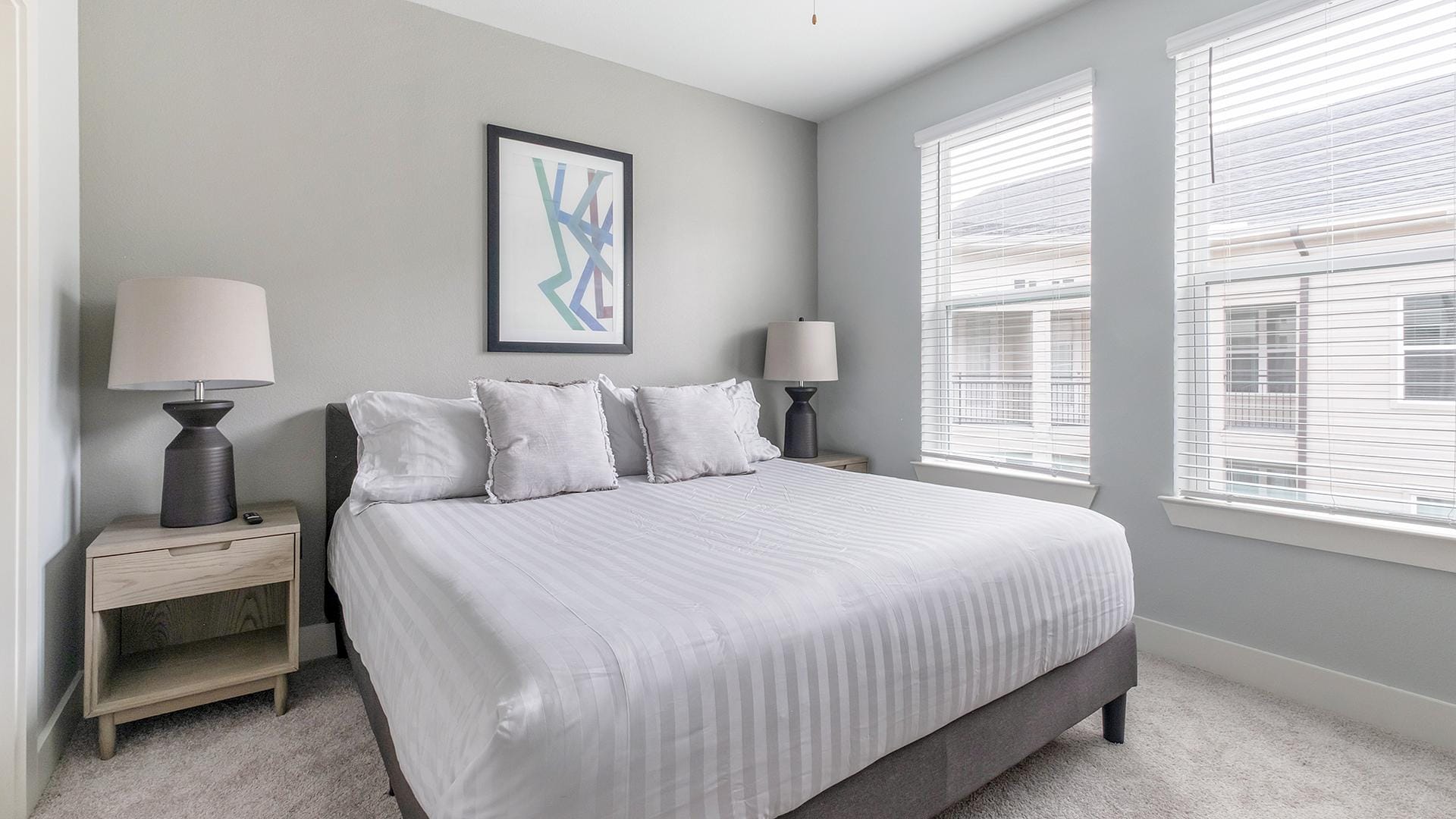 Modern 2BD, Gym, Yoga Studio