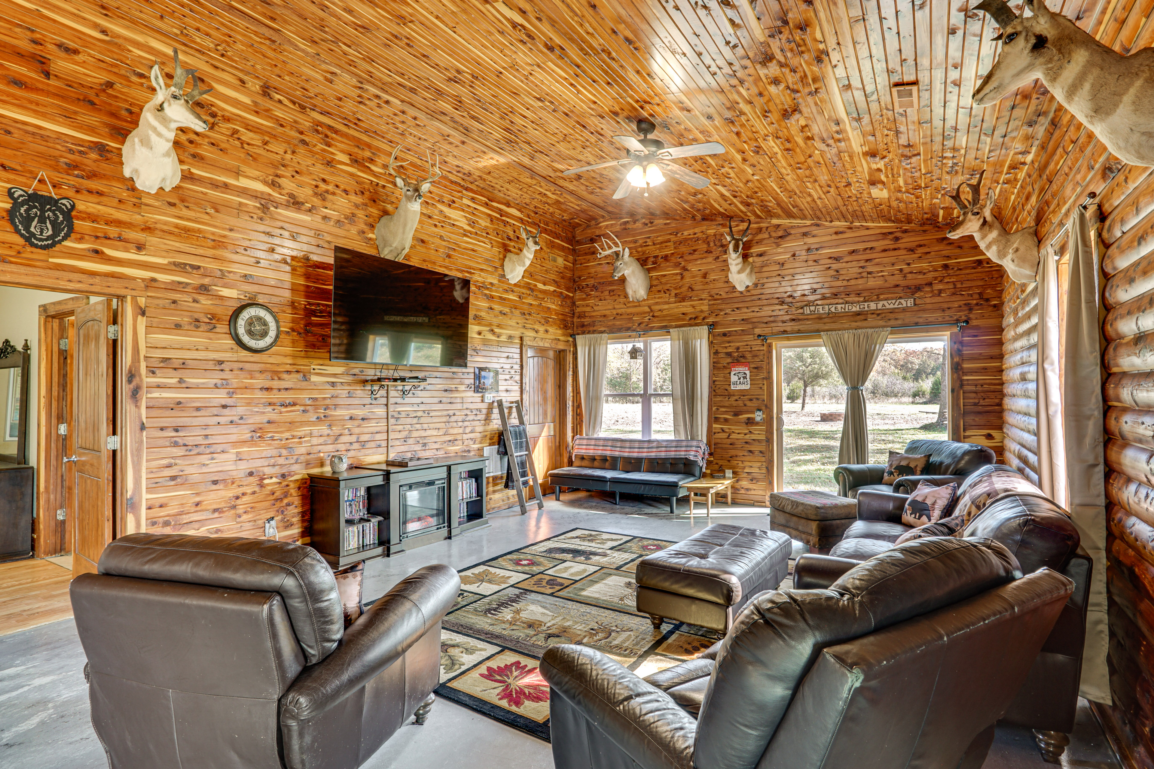 On 17 Acres! Countryside Retreat in Louisburg