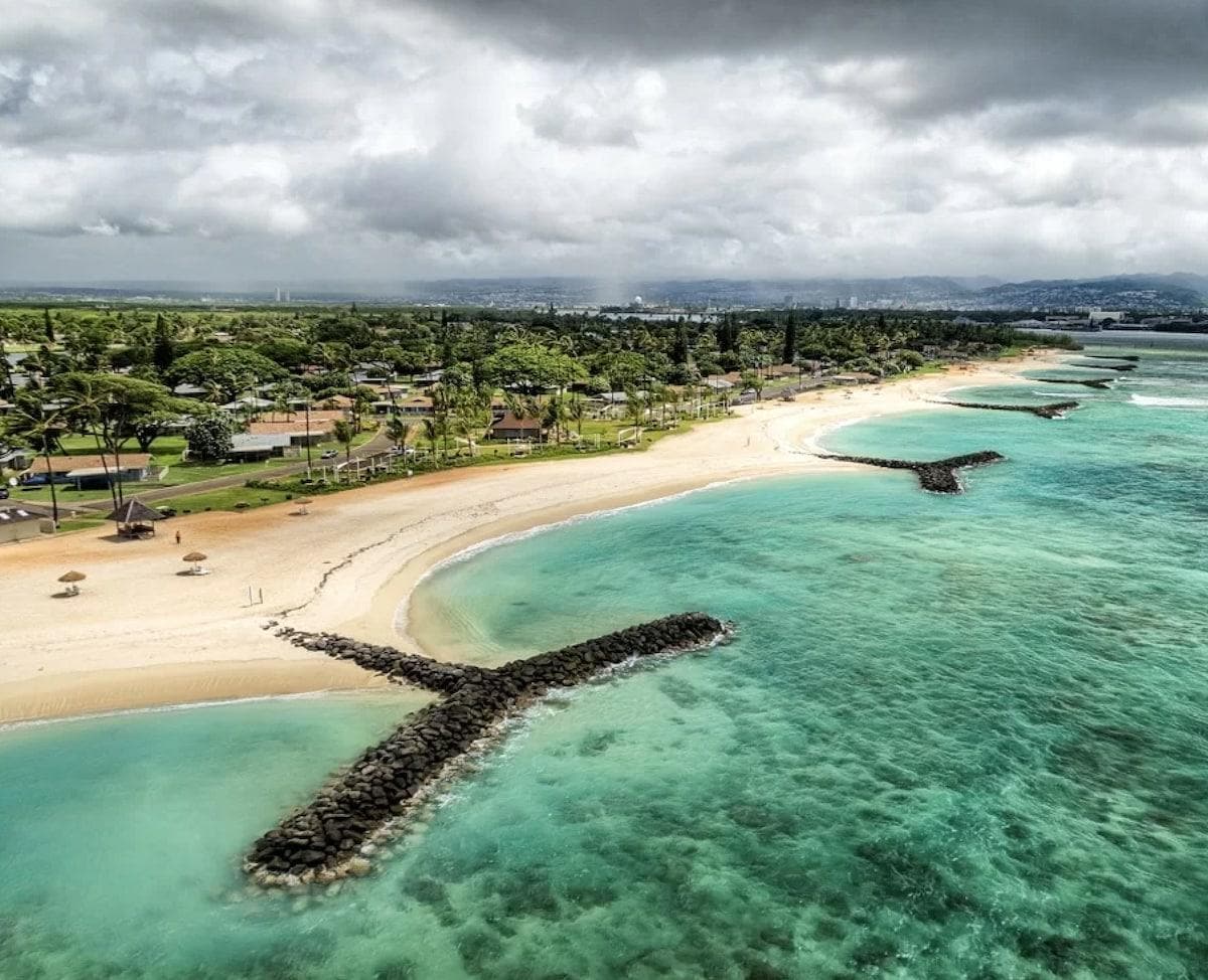 Newly Luxury Condo Oasis