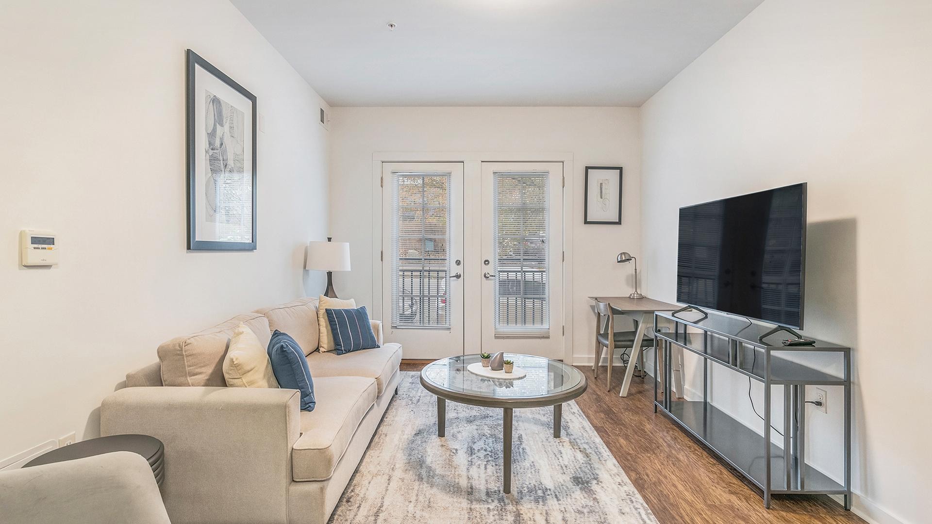 Stylish 1BD, Courtyard, Clubhouse