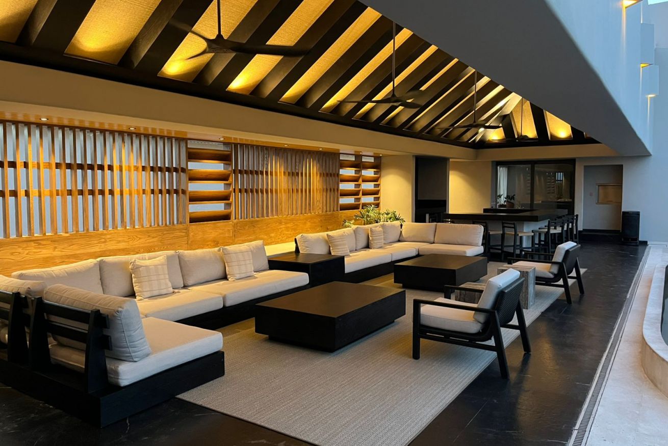 Elevated Luxury in Tulum: Villa with Rooftop Infinity Pool, Private Chef, and 5-Star Service Elevated Luxury in Tulum: Villa with Rooftop Infinity Pool, Private Chef, and 5-Star Service