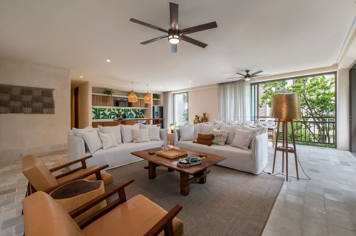 Luxe Condo | 4BR | Private Pool & Top Amenities