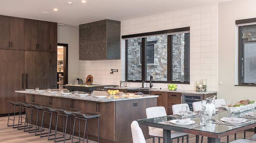 Gourmet Kitchen and Dining, Main Level