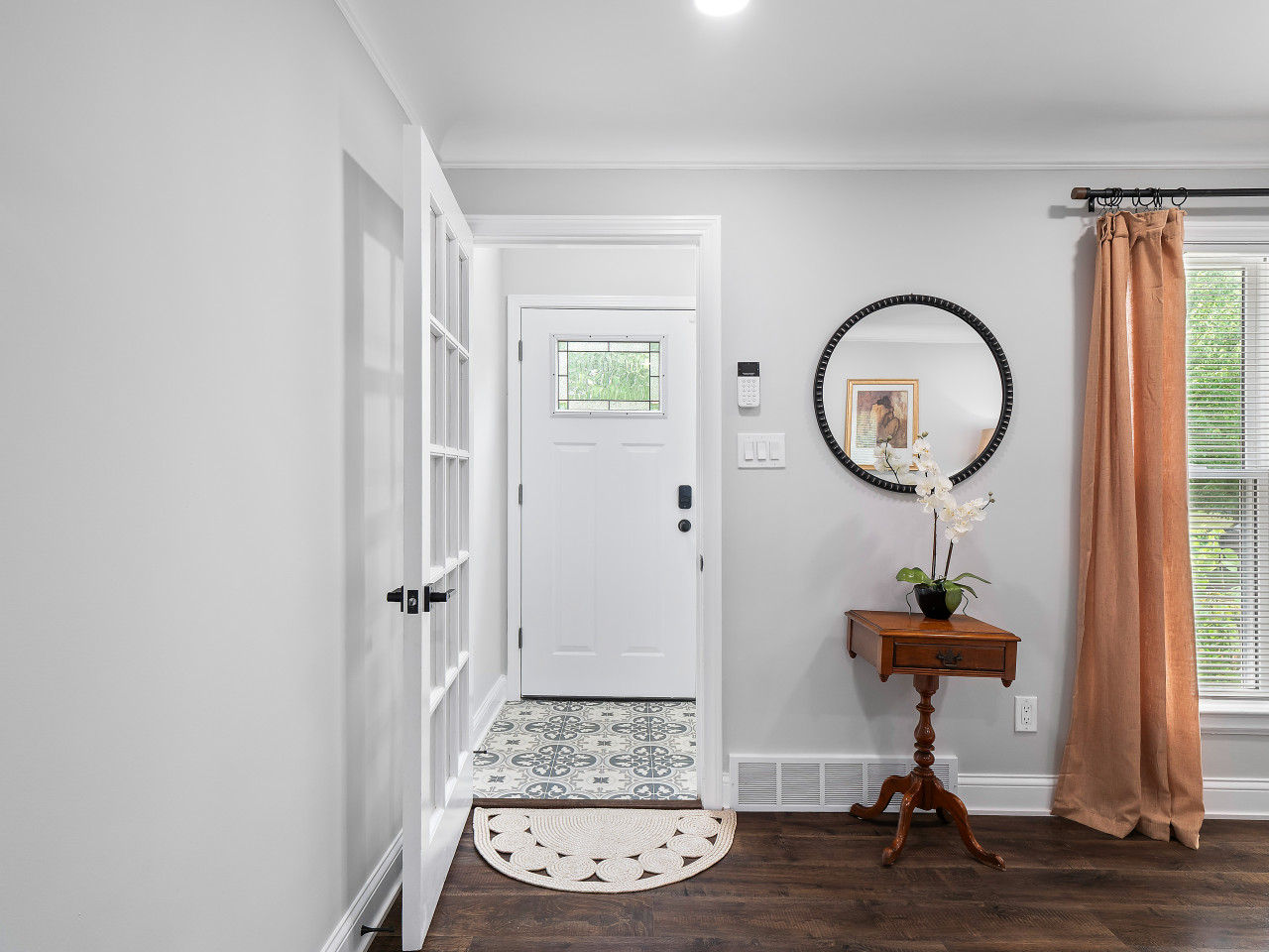 Stylish Home|Game Room W/Wet Bar|Sleeps 9|Outdoor Space