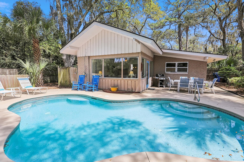 2 Cassina Lane in South Forest Beach