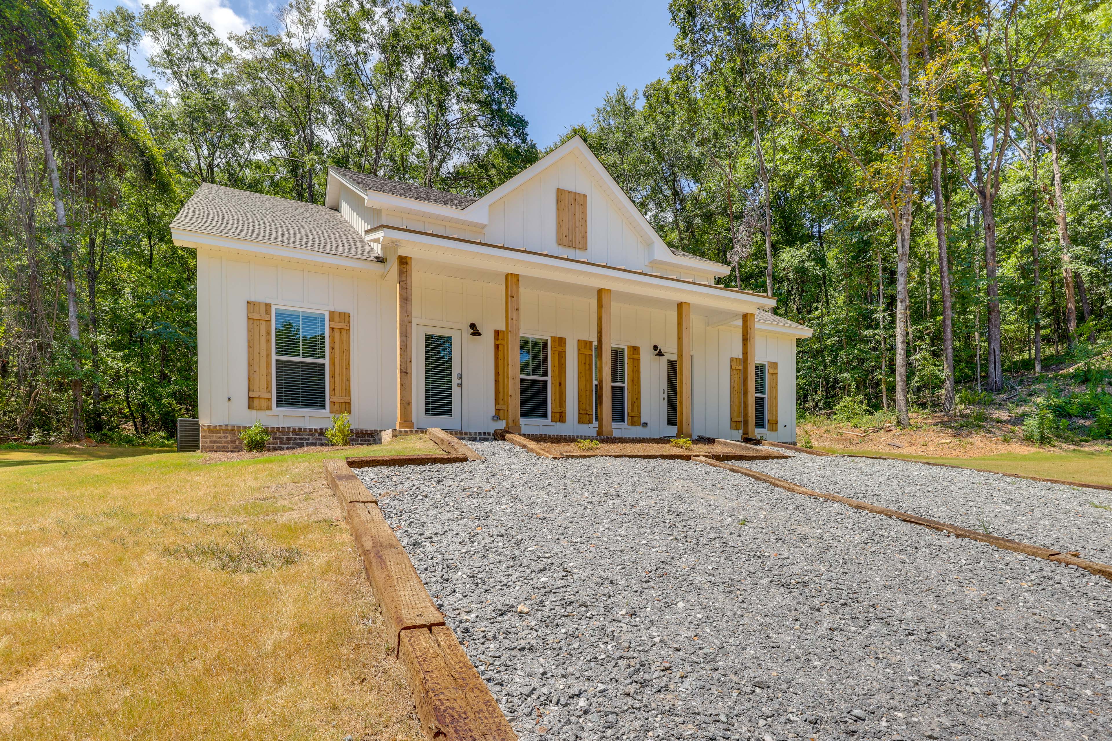 Close to Sports Complex: Modern Millbrook Duplex!