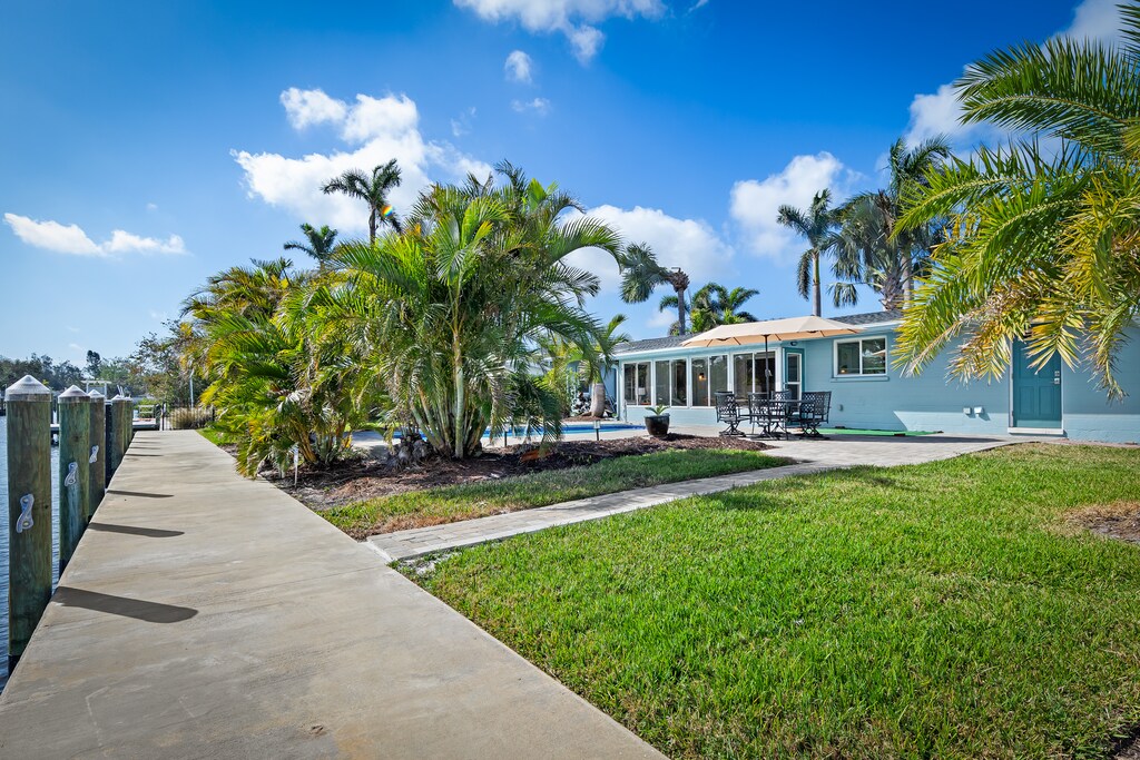 River House Retreat - AMI Locals