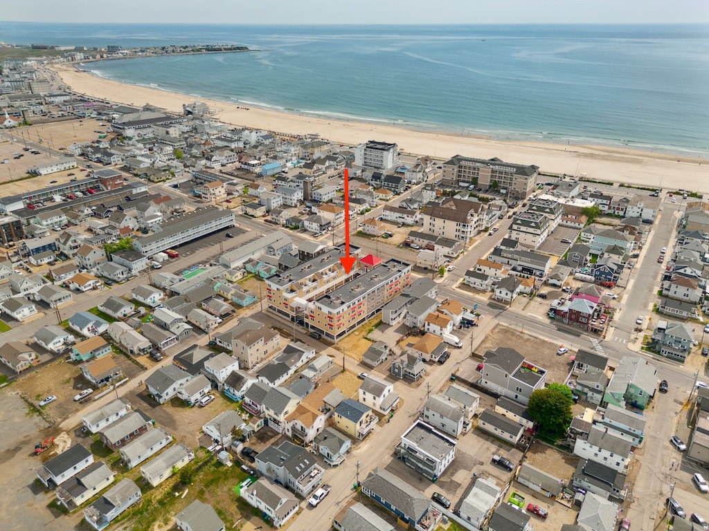 Aerial view, walking distance to beach, boardwalk and top attractions