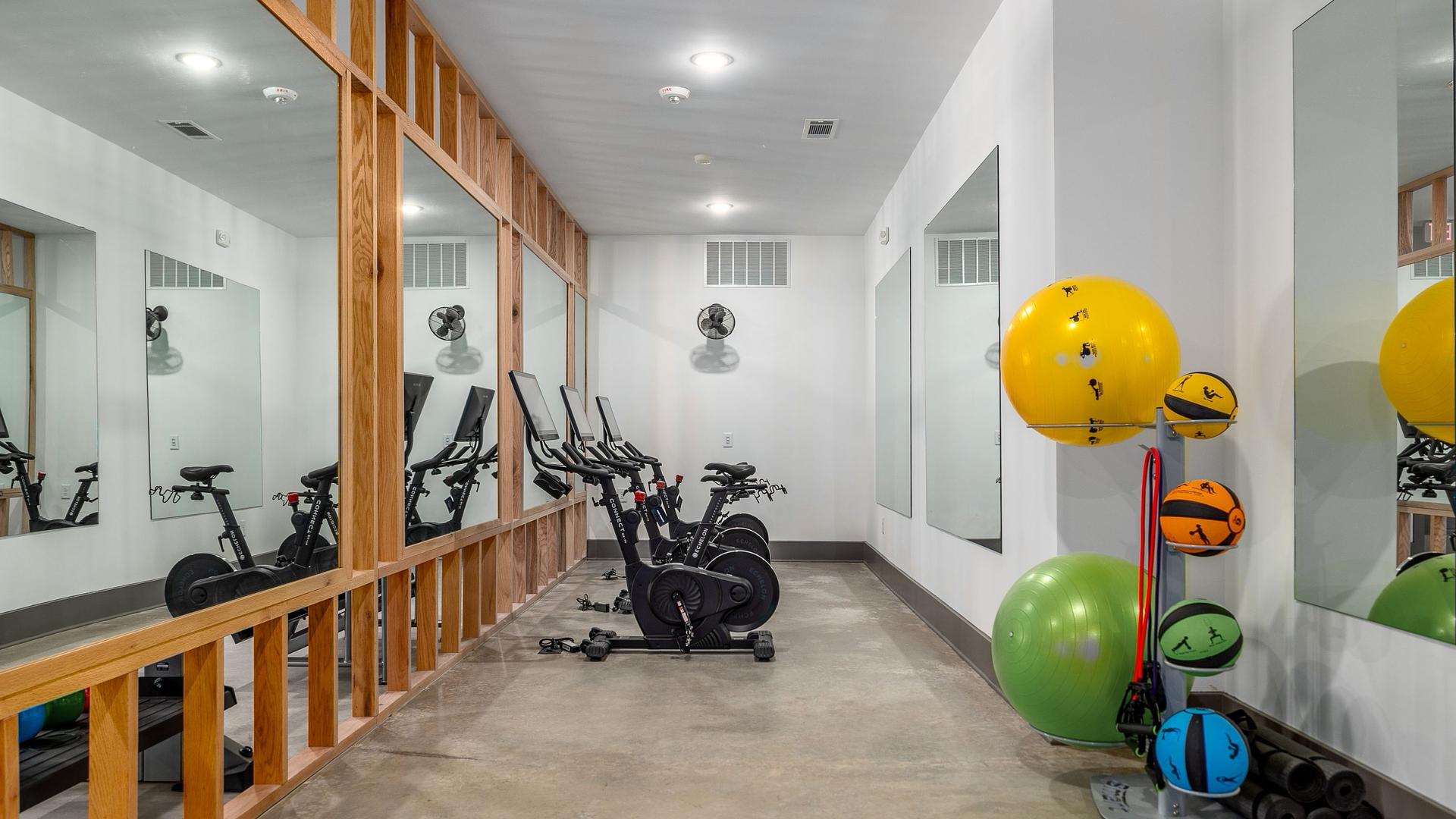Stylish 2BD, Clubhouse, Gym
