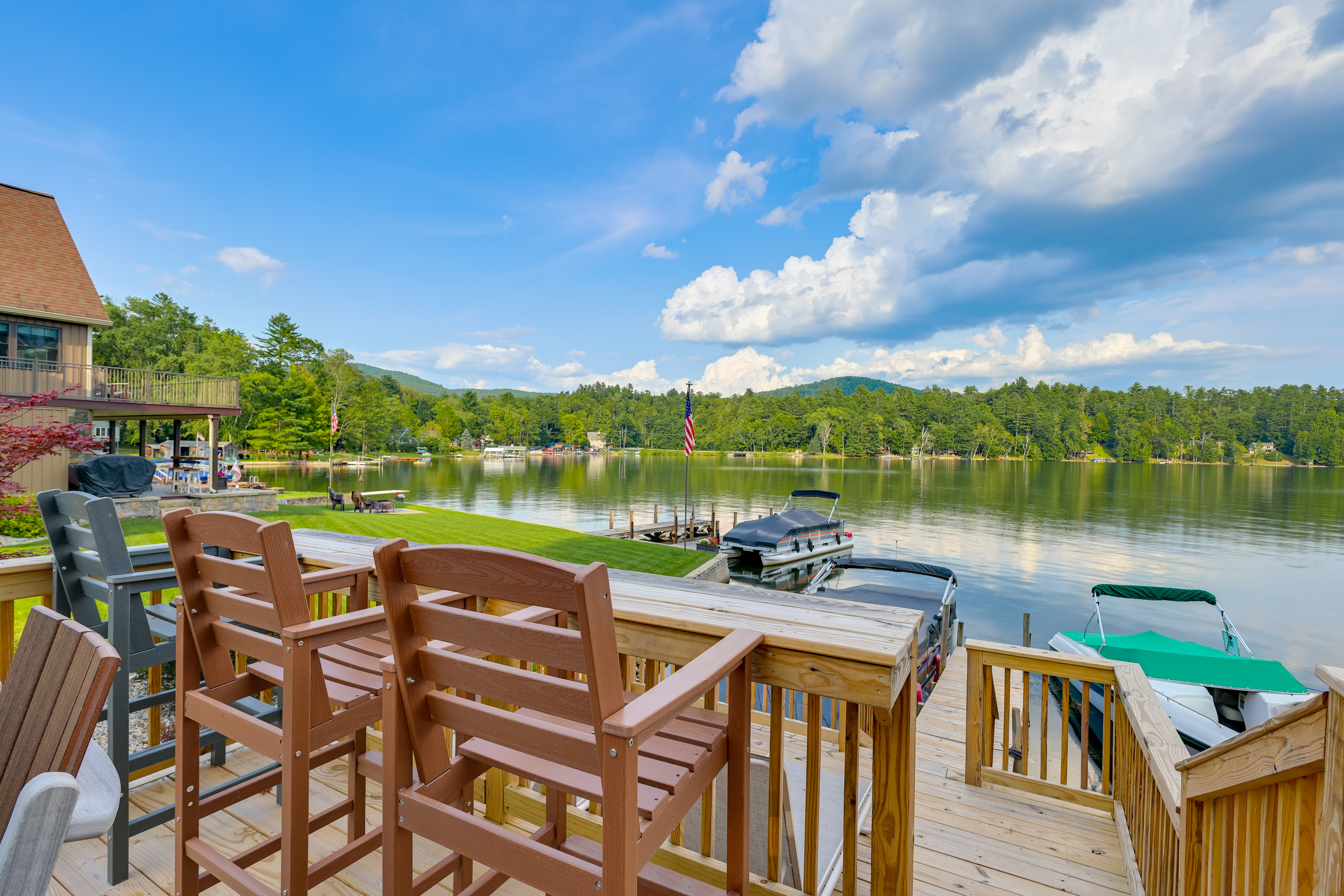 Waterfront Haven Bi-Level Lakefront Deck/Game Cntr