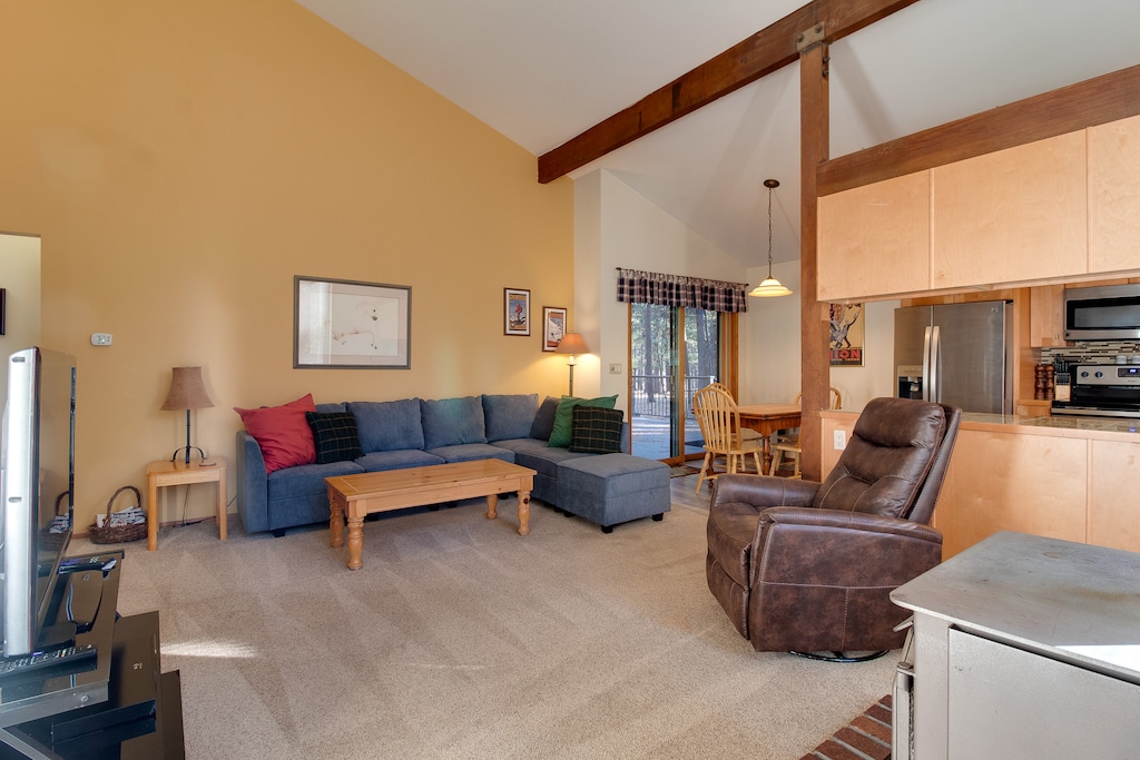 Living Room: Spacious and bright, perfect for relaxation or movie nights with family!