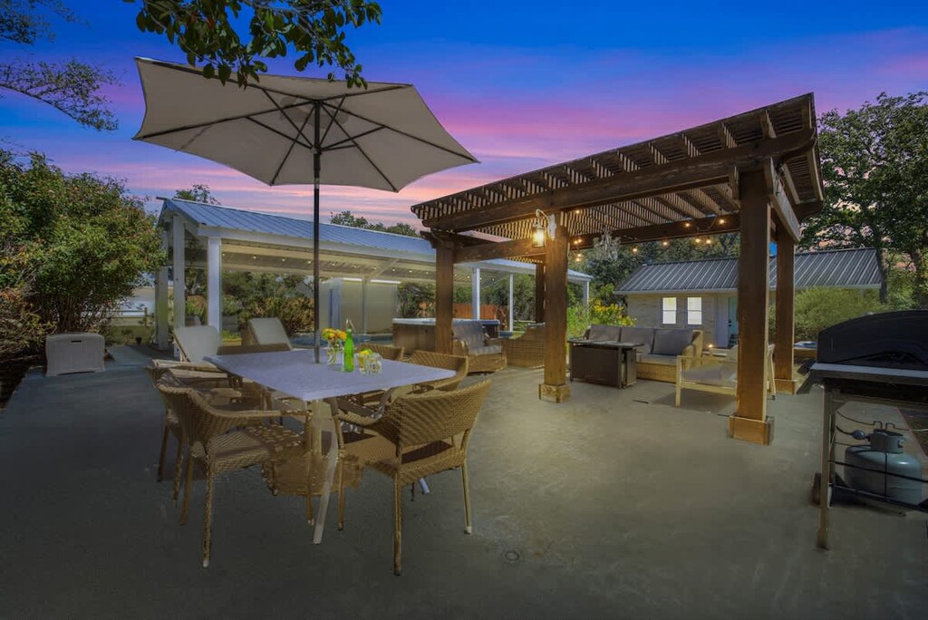 Enjoy evenings outdoors.