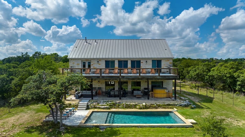 Relaxation at its finest: Soak up the sun on our tanning shelf, unwind in the cedar hot tub, and savor the stunning hill country views from our second-story deck. Welcome to paradise! ️ #HillCountryGetaway #PoolsideBliss