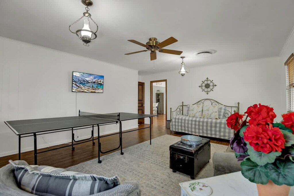 Room with a Trundle Daybed, Ping Pong Table, TV and Seating!