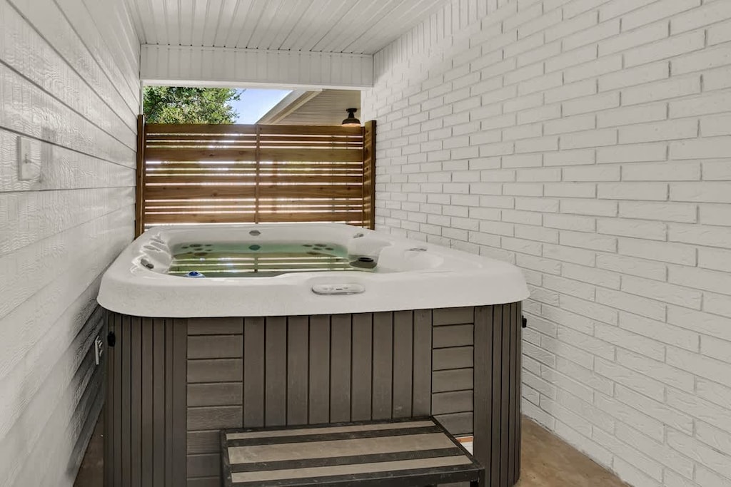 Private hot tub awaits.