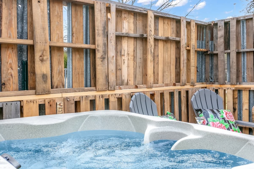 Soak in the hot tub and take in the beautiful Texas Hill Country Sky