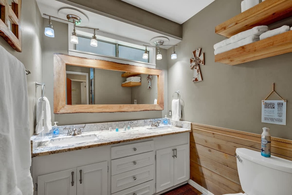 Double vanity sinks in the master bathroom.