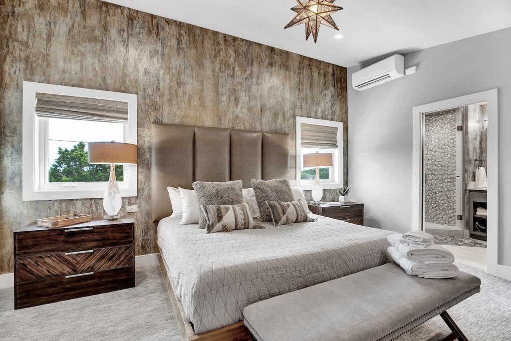 Guest Bedroom 1