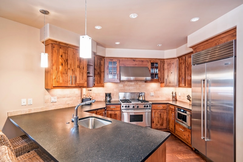 Kitchen - Open concept with bar seating for 3