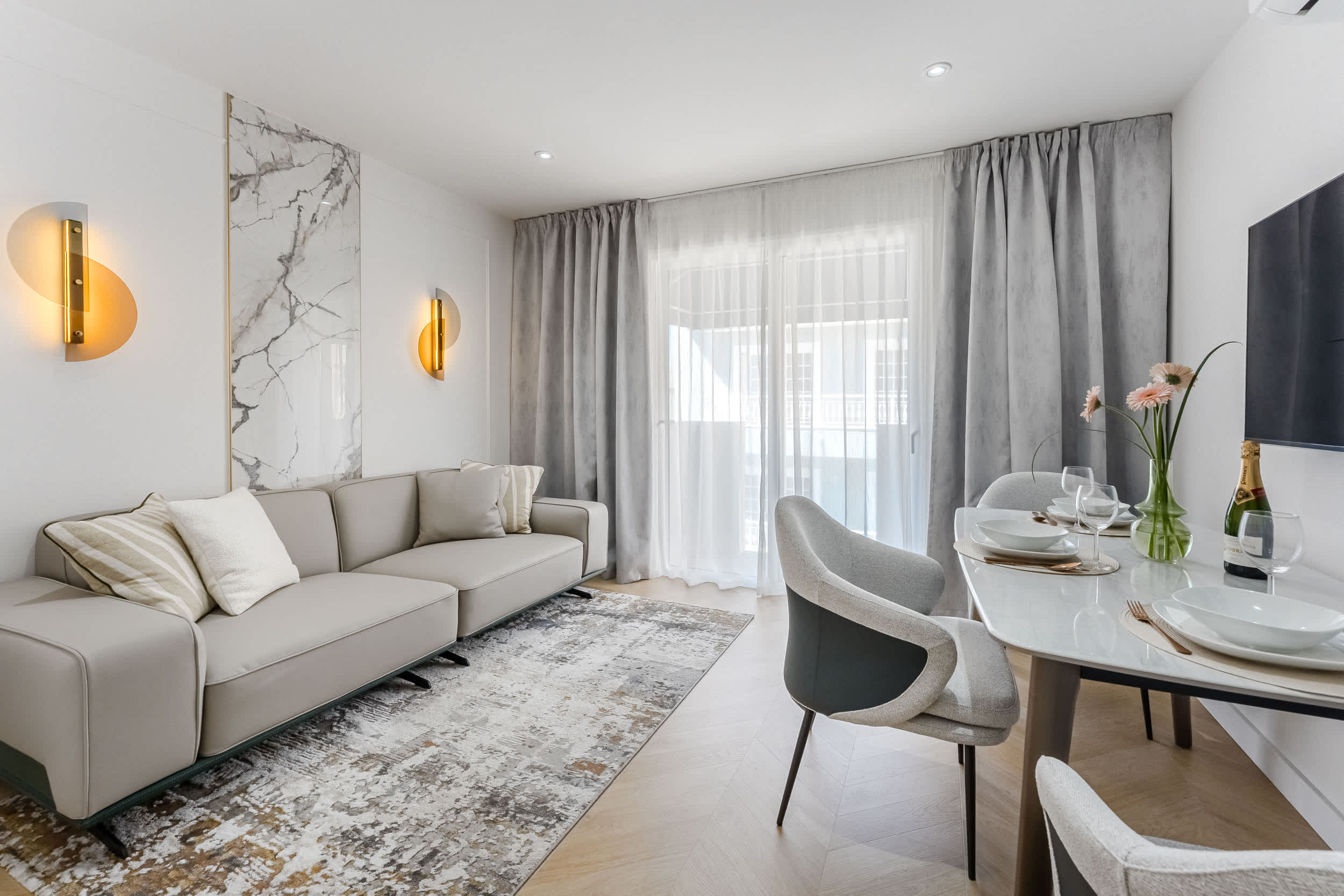 Modern Lounge & Dining – Relax in Style with Designer Sofas and Elegant Table Setup