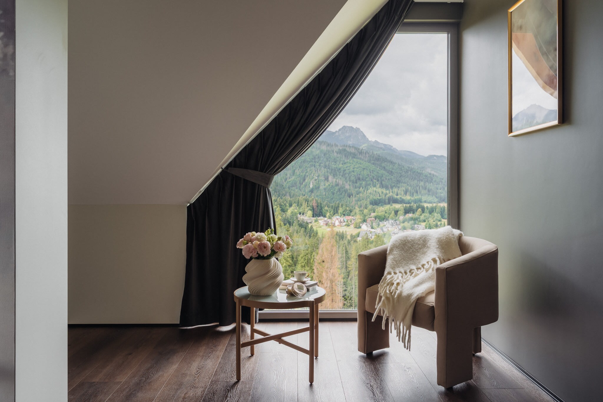 Spacious Mountain Apartment with 2 Bedrooms Spacious Mountain Apartment with 2 Bedrooms