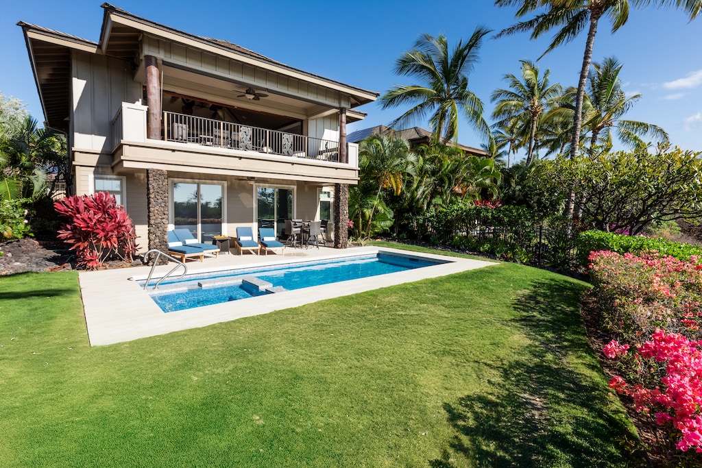 Welcome to KaMilo Ohana  - Your private Hawaiian getaway