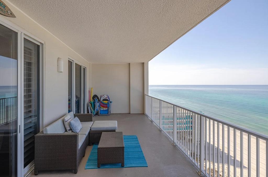 Ocean Reef 1105 balcony