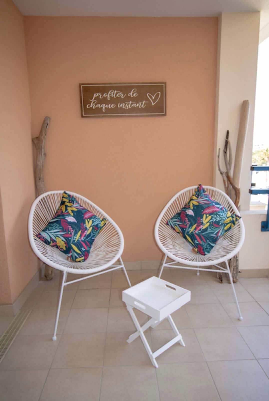 Bright Apt Of 32 M² Renovated Near Town