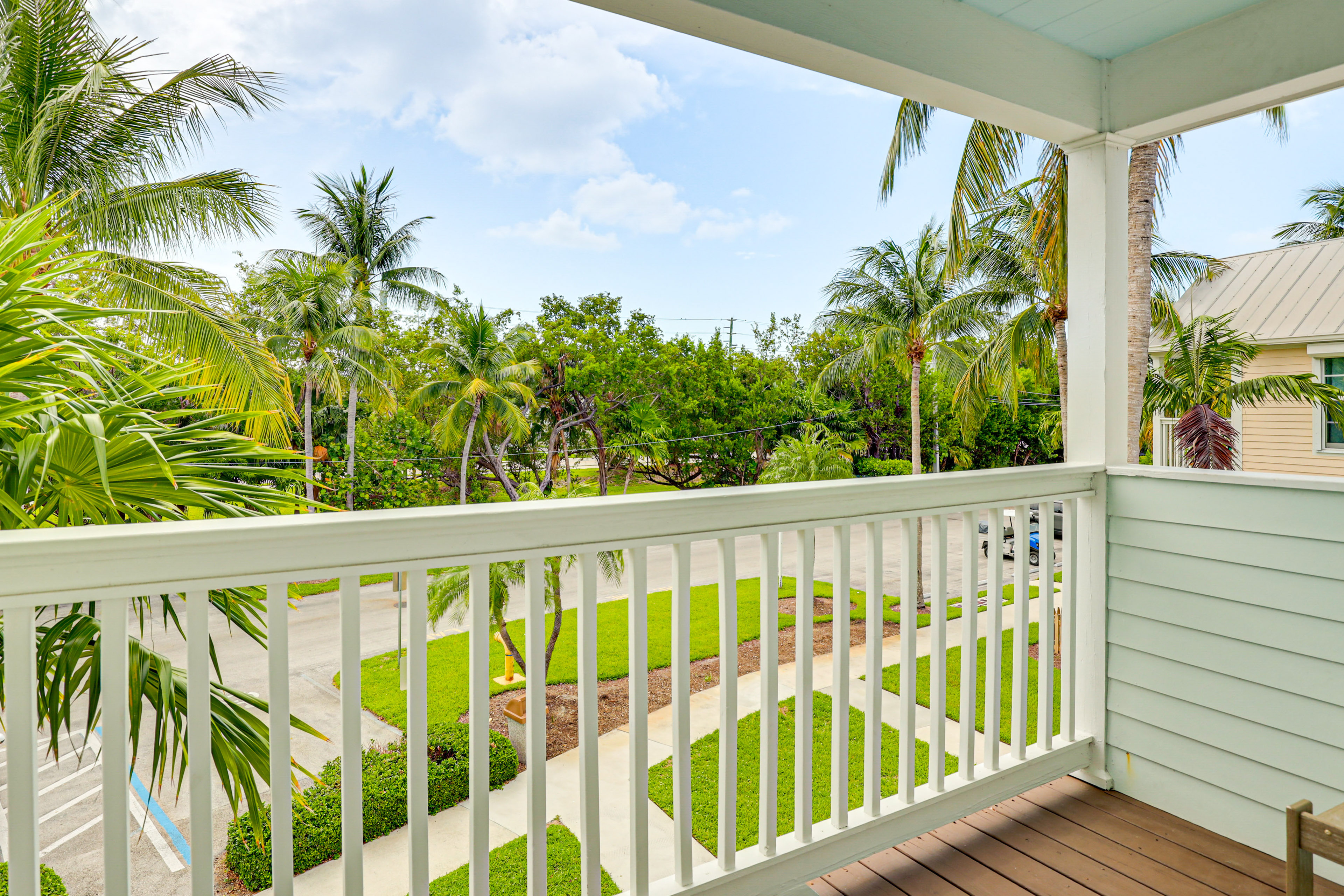Oceanfront Duck Key Villa: 2 Marinas Steps Away!