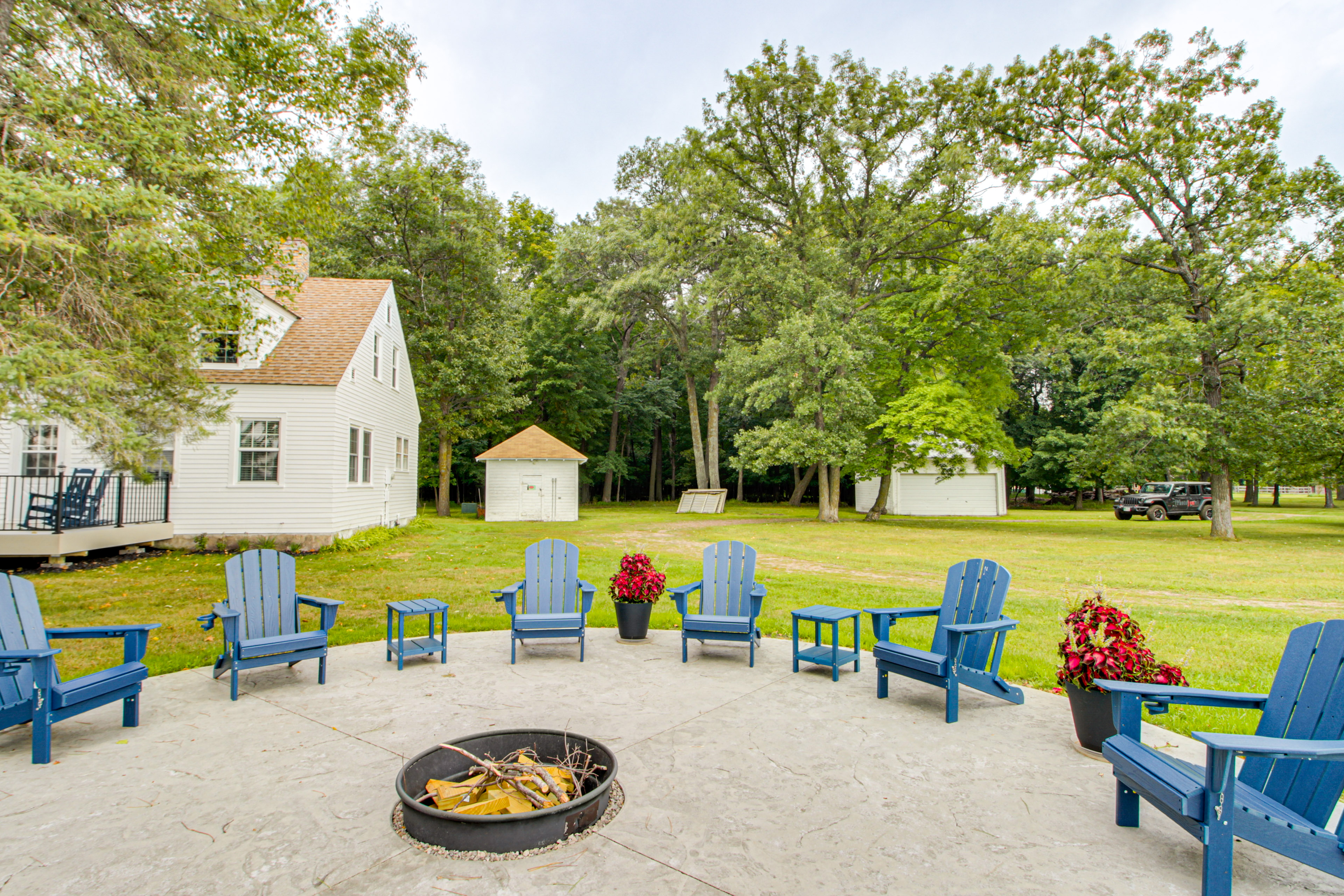 Hike, Boat, Hunt & Fish: Lake Alec Home w/ Dock!