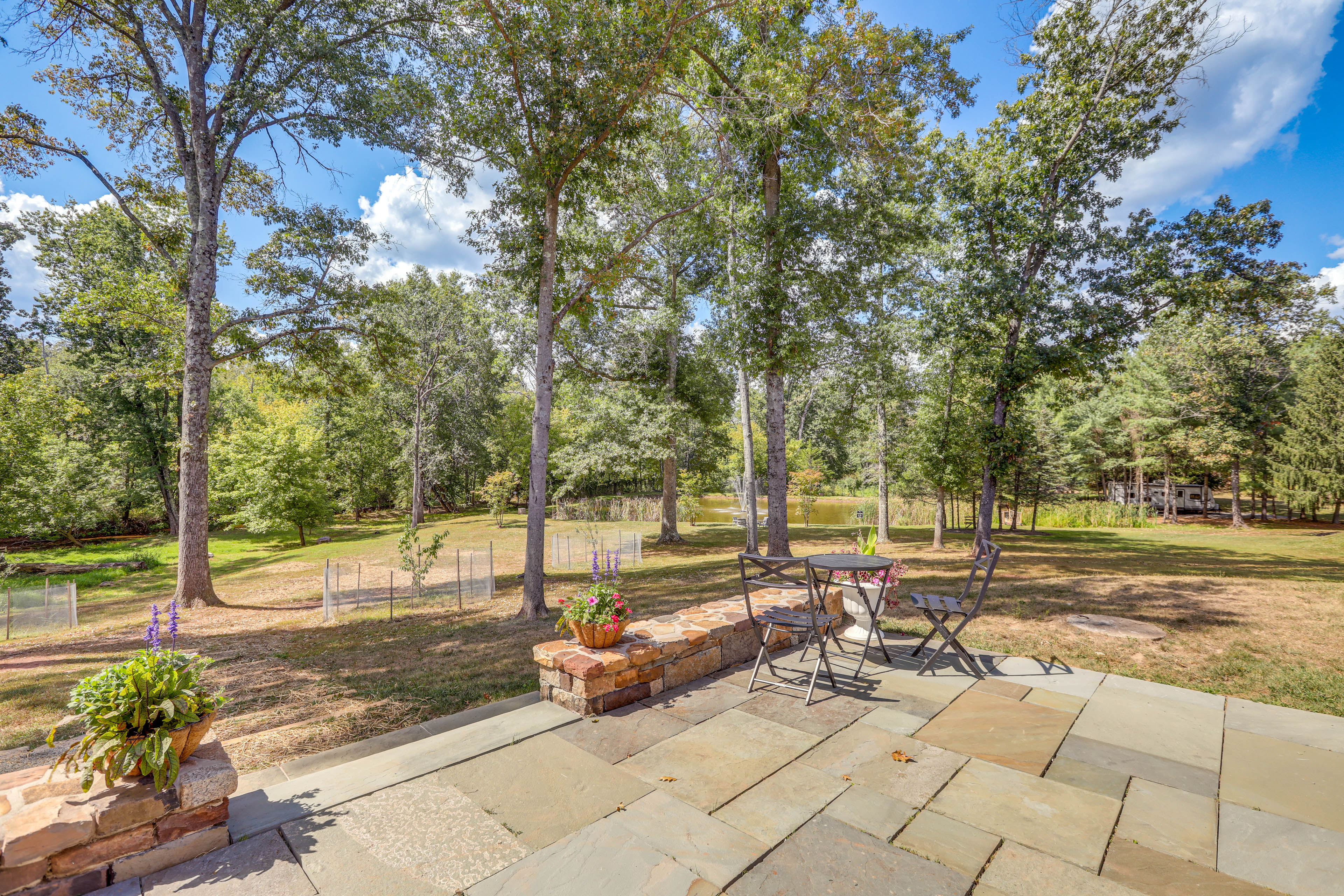 Deck, Sauna & Fire Pits: Upscale Belle Mead Cabin