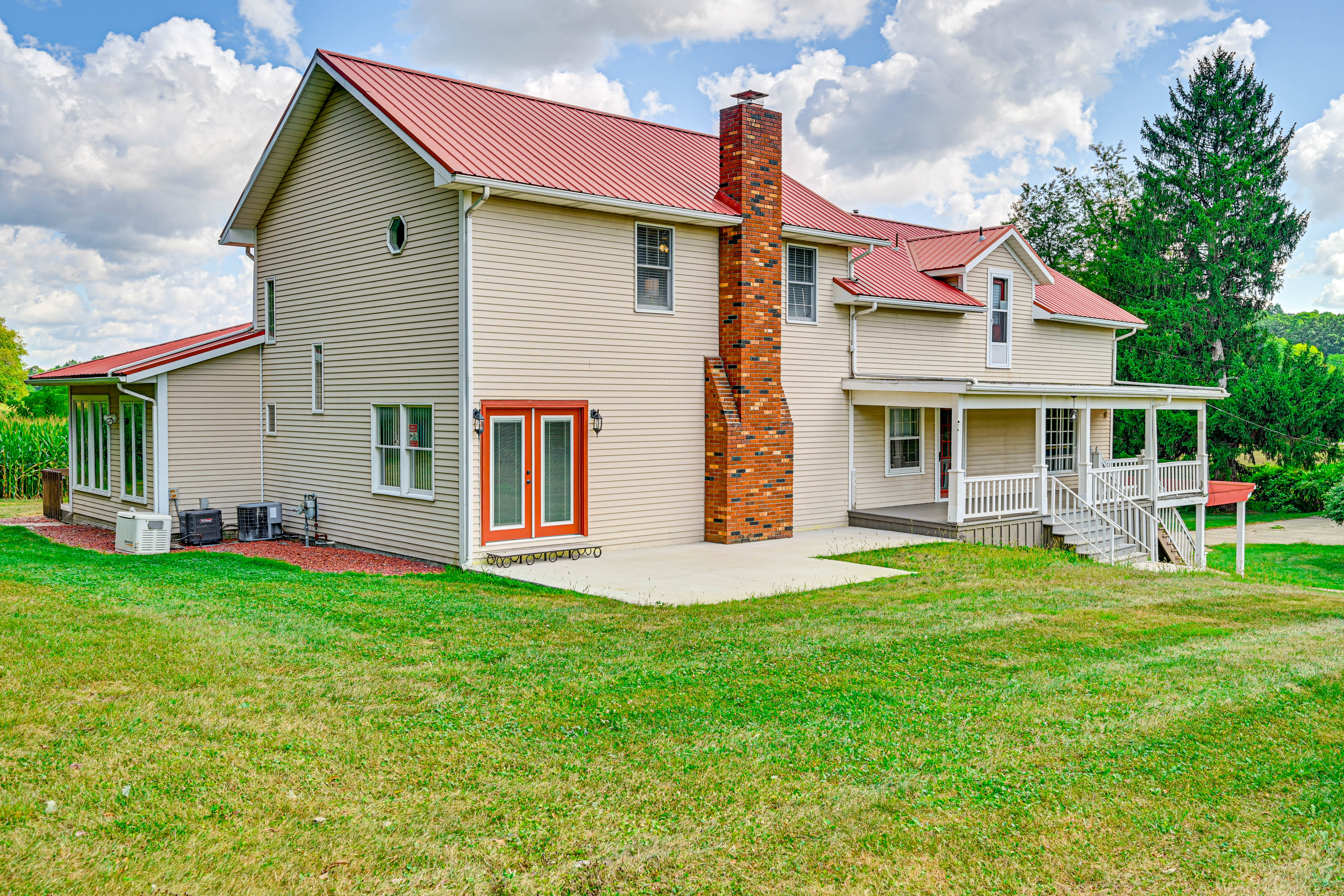 Rural & Private Dover Retreat: Close to Wineries!