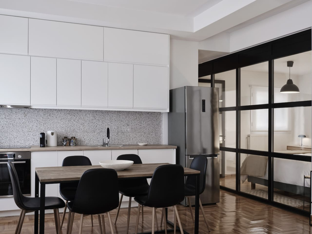 Sunny and Comfy 2bd Apt in Kolonaki