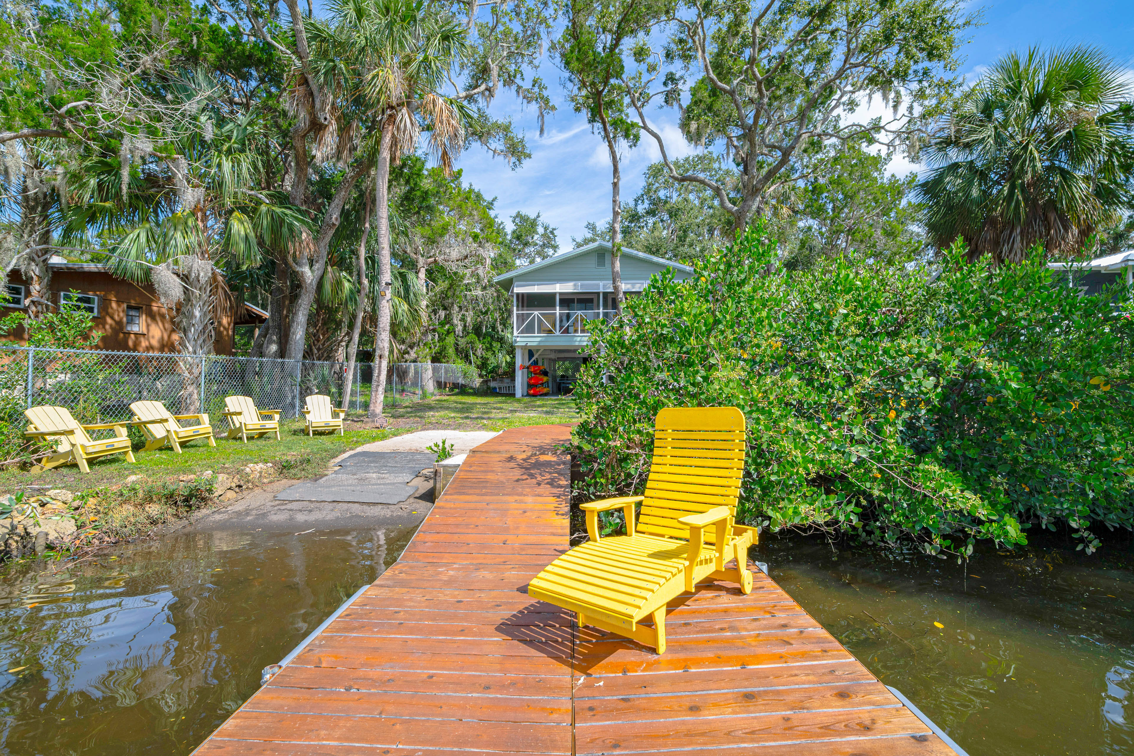 Dock, Hot Tub & Games: Crystal River Family Gem