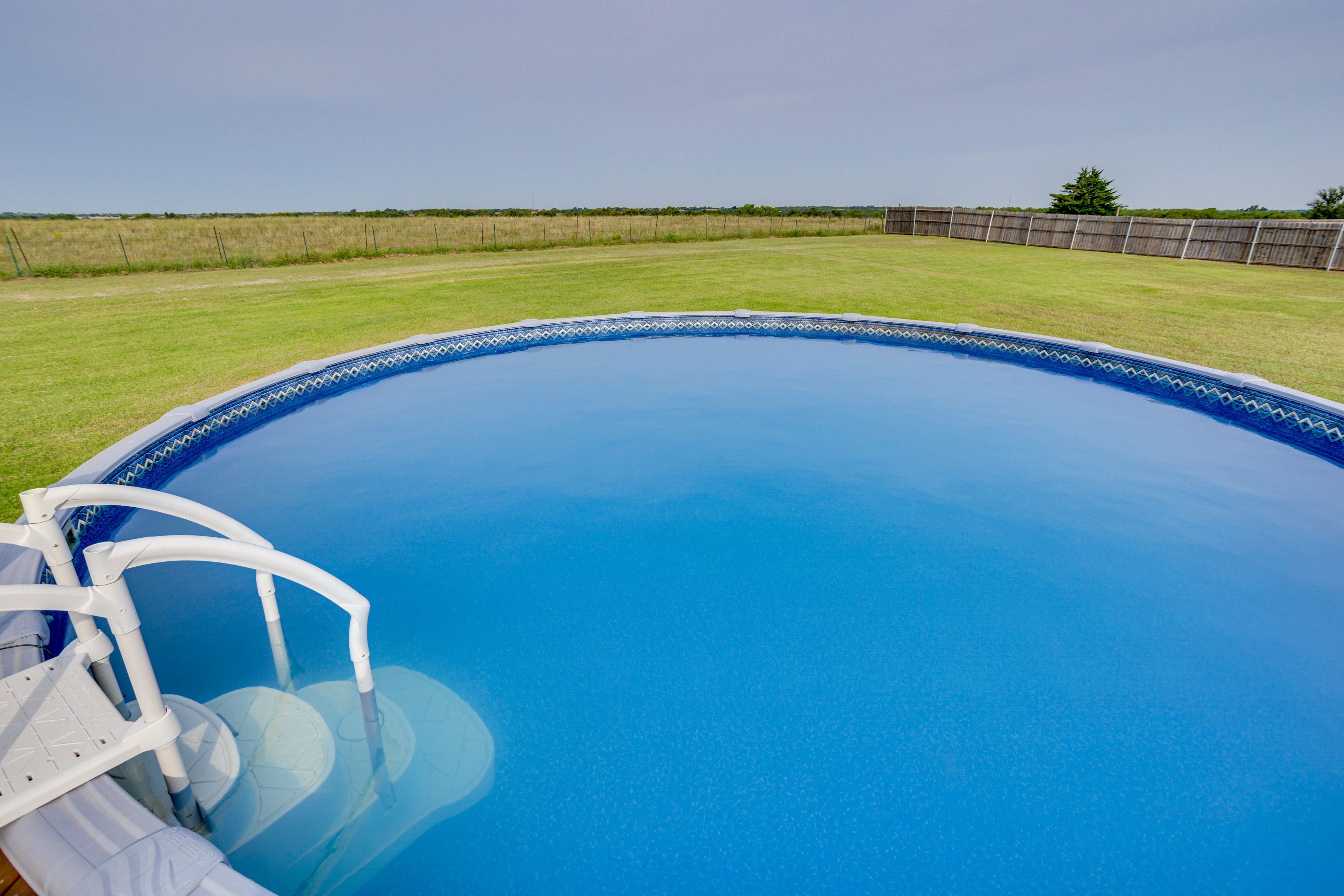 Golf, Swim, Relax: Oklahoma Ranchland Retreat