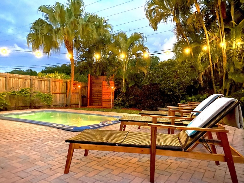 Fox Island Heated Spa- Downtown & Beach - Home Rental in Fort Lauderdale