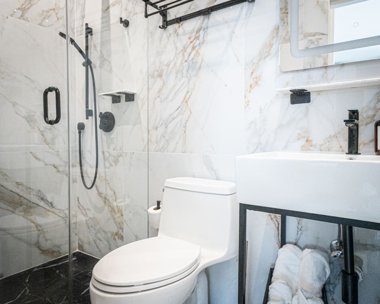 Portofino Resort-Style Villa Pool Walk to Beach