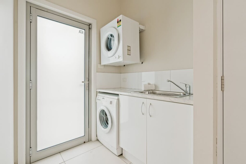 Laundry - Middle Level