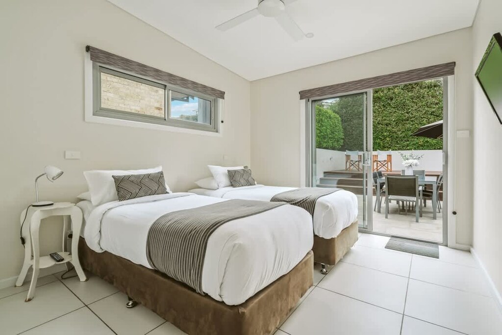 Bedroom 3 - Middle Level