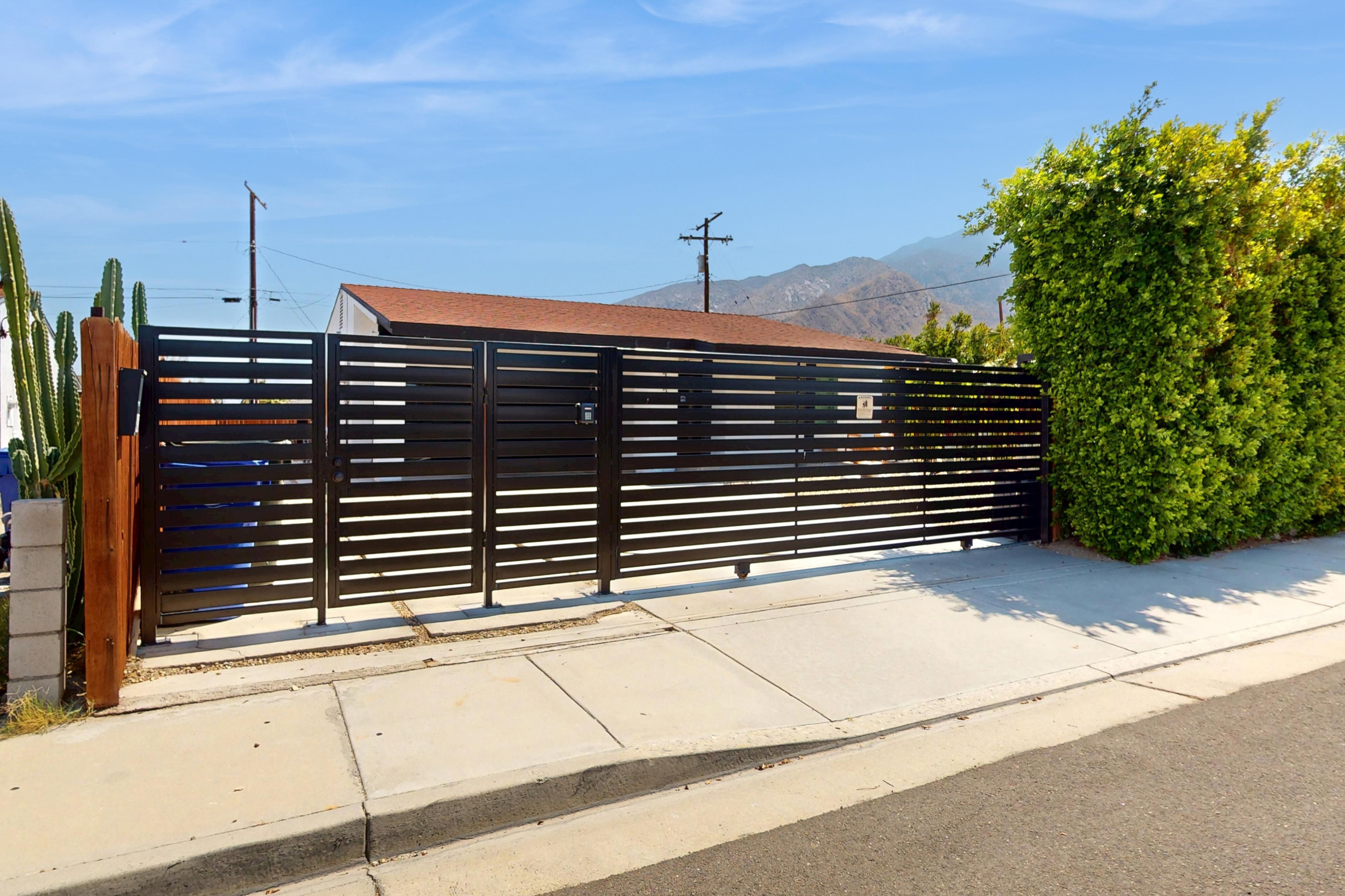 Chic Cactus Casa - 69034