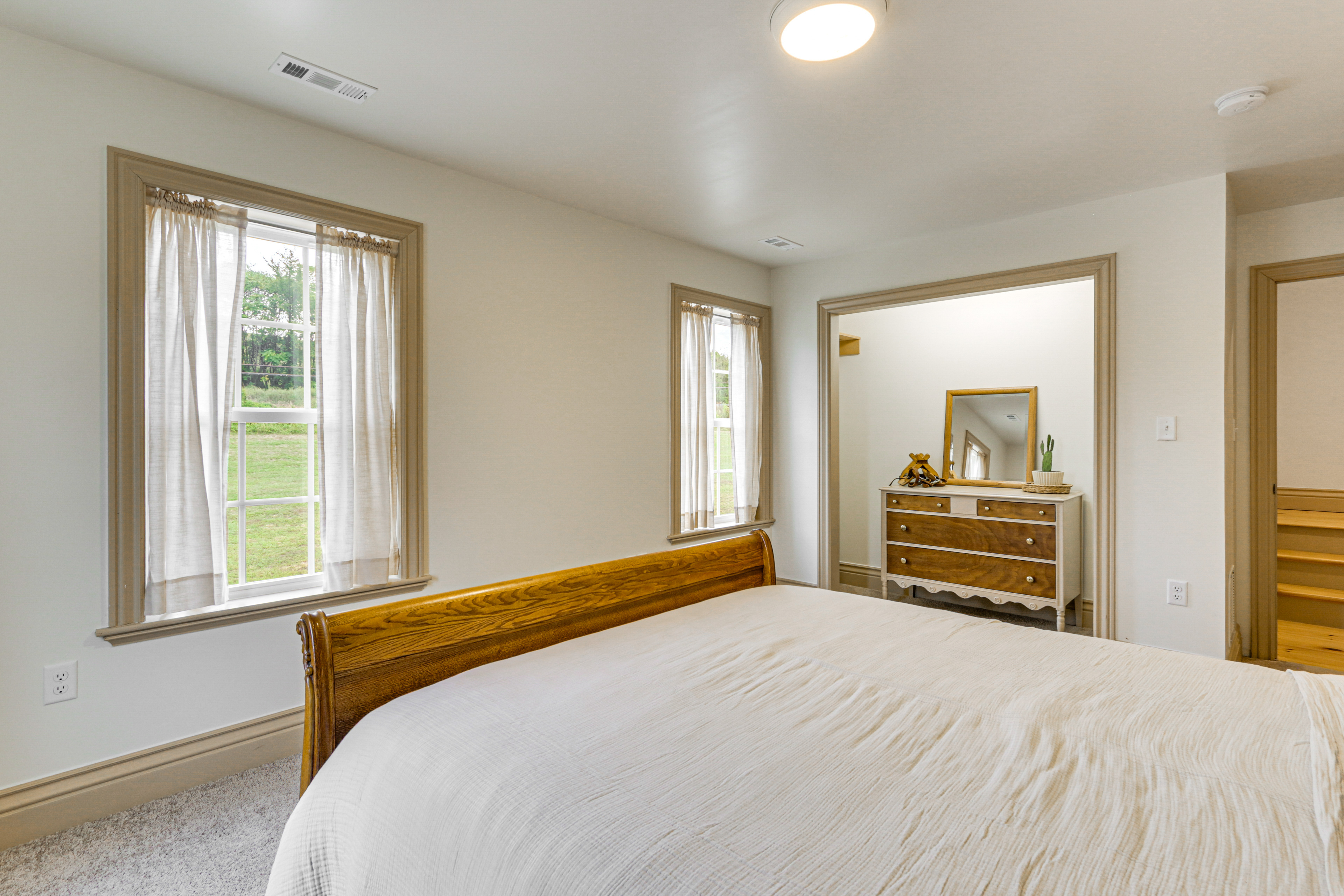 Updated Farmhouse < 2 Mi to Historic Middletown!