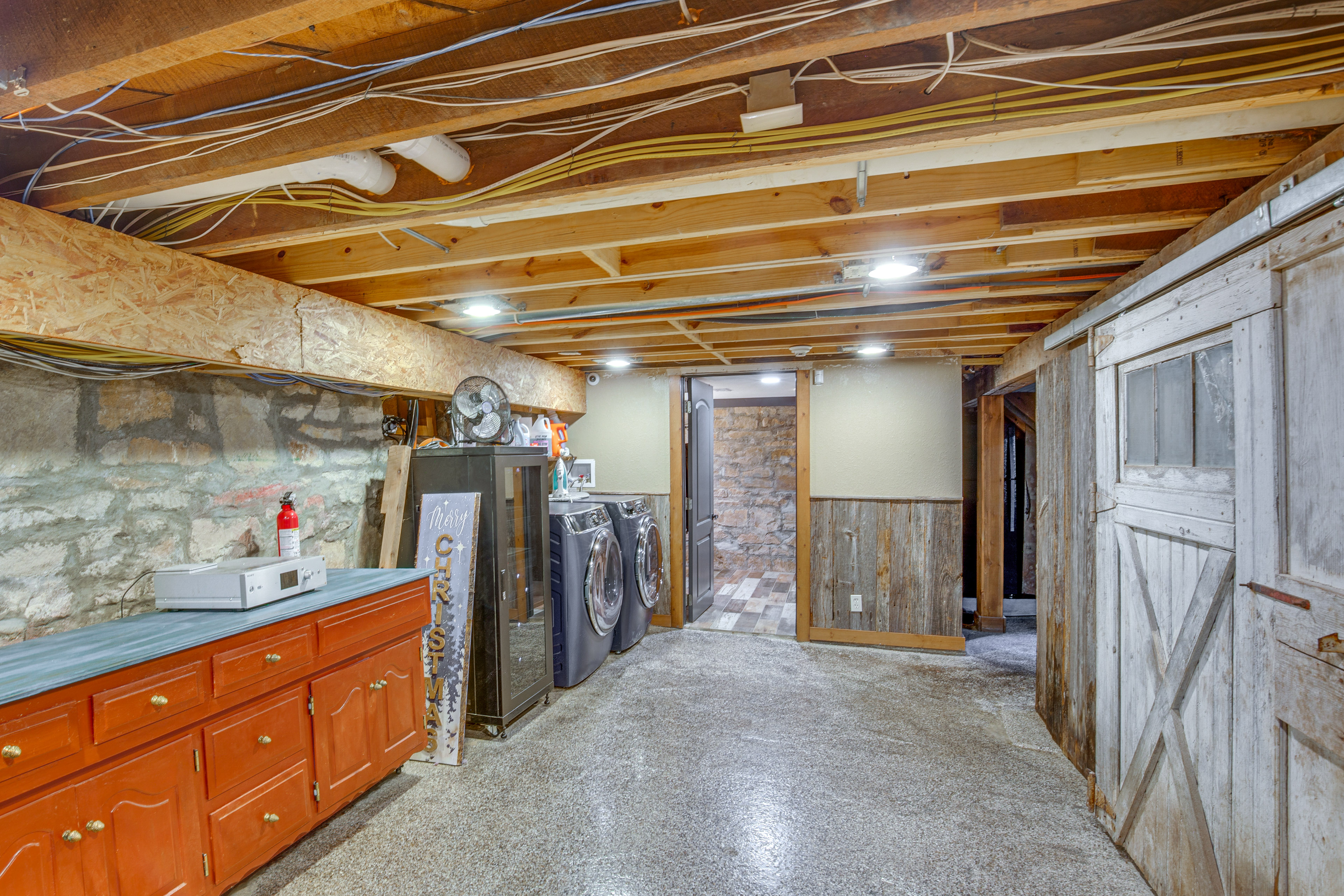 Stay & Sip: Group Ranch at Shamrock Hills Vineyard