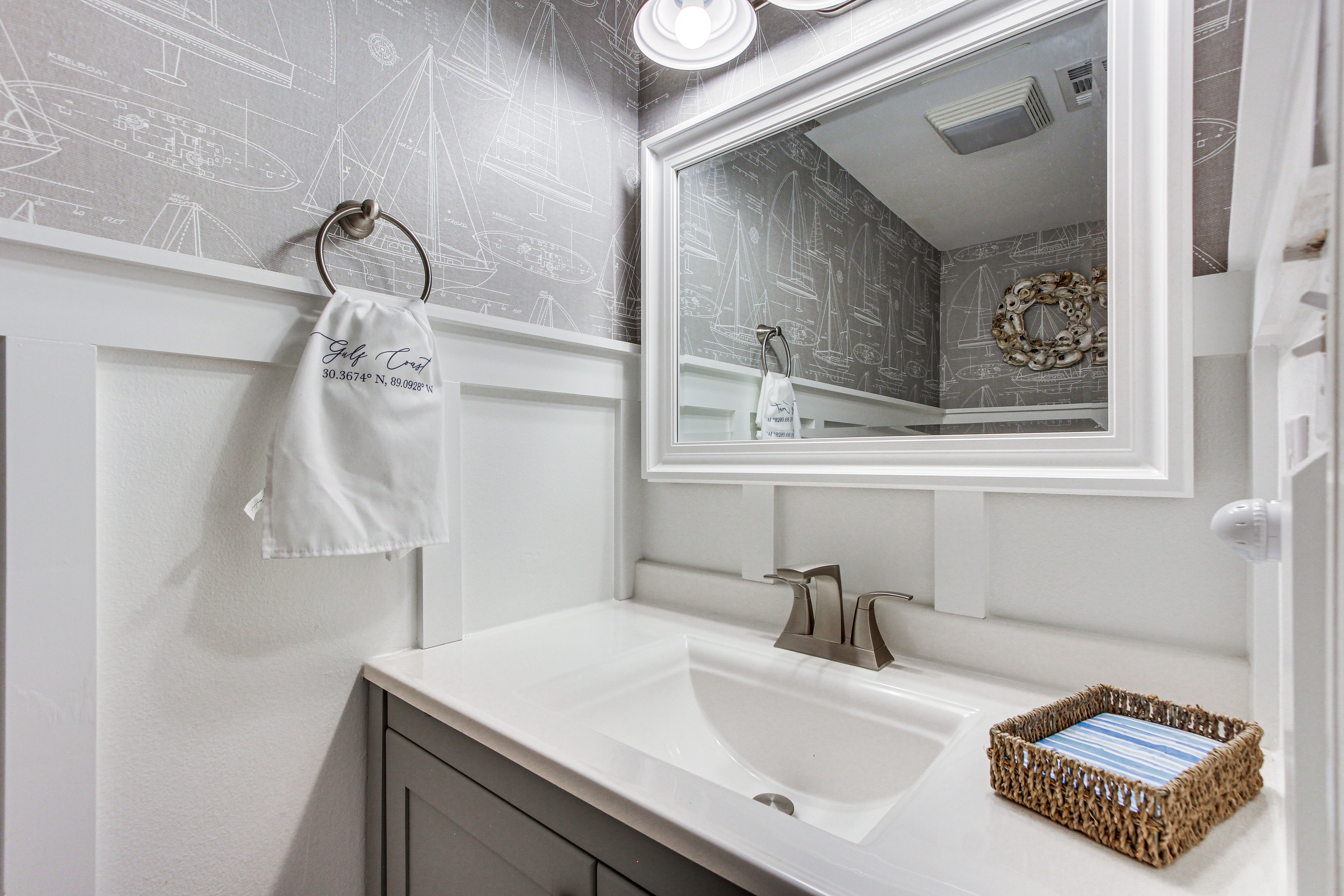 Inviting Home w/ Golf Course View in Diamondhead!