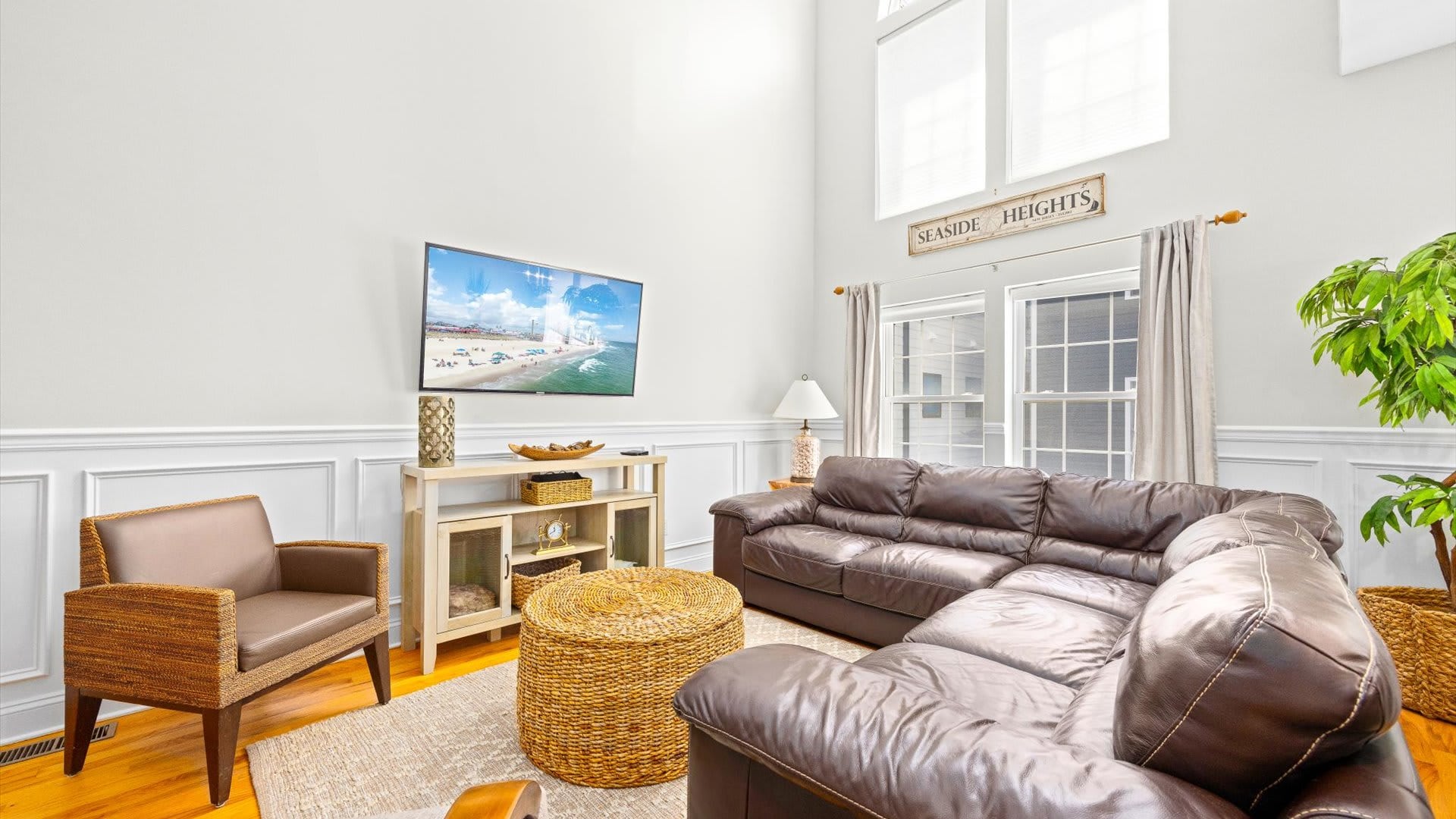 3BR Seaside Haven - Beach Block Home w/ Parking