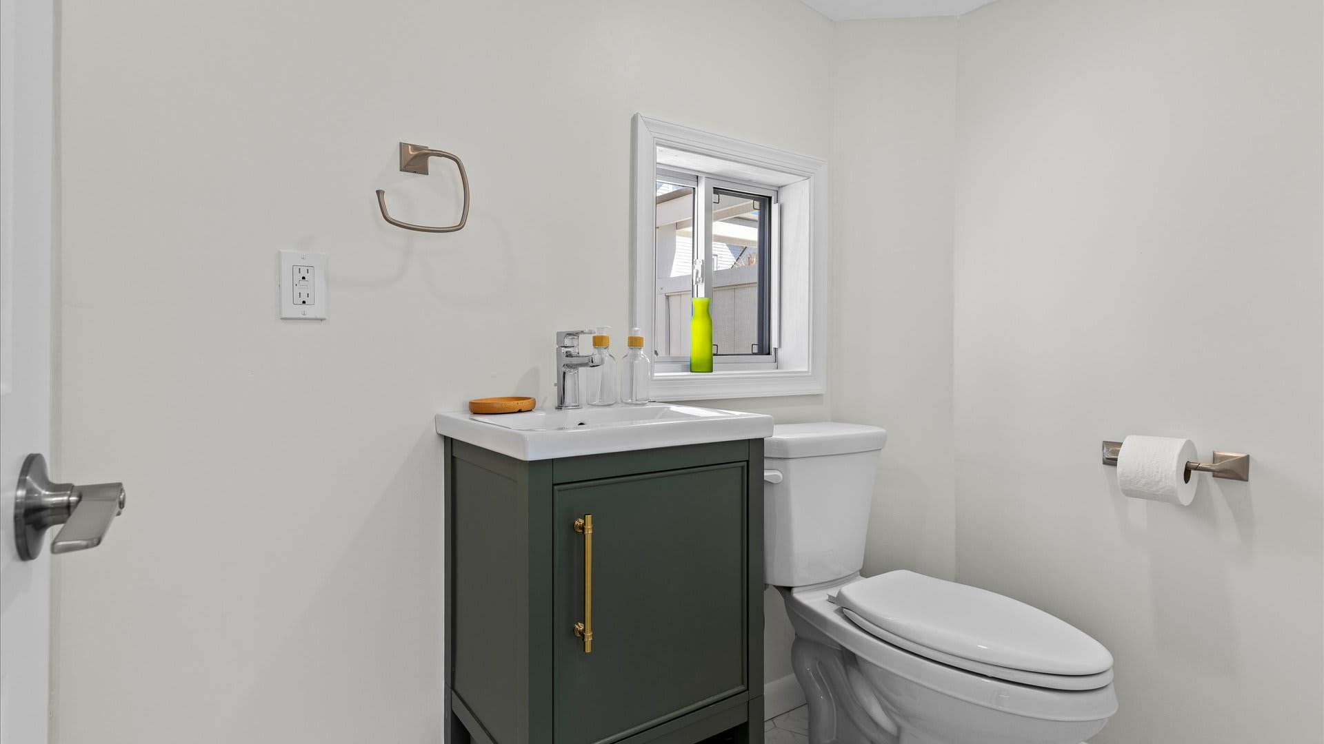 Charming North End OC Beach House 4BR/3BA