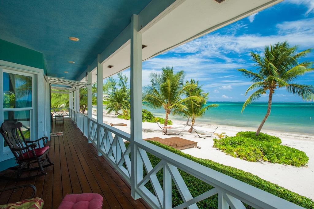 The perfect spot for some morning coffee or tea.