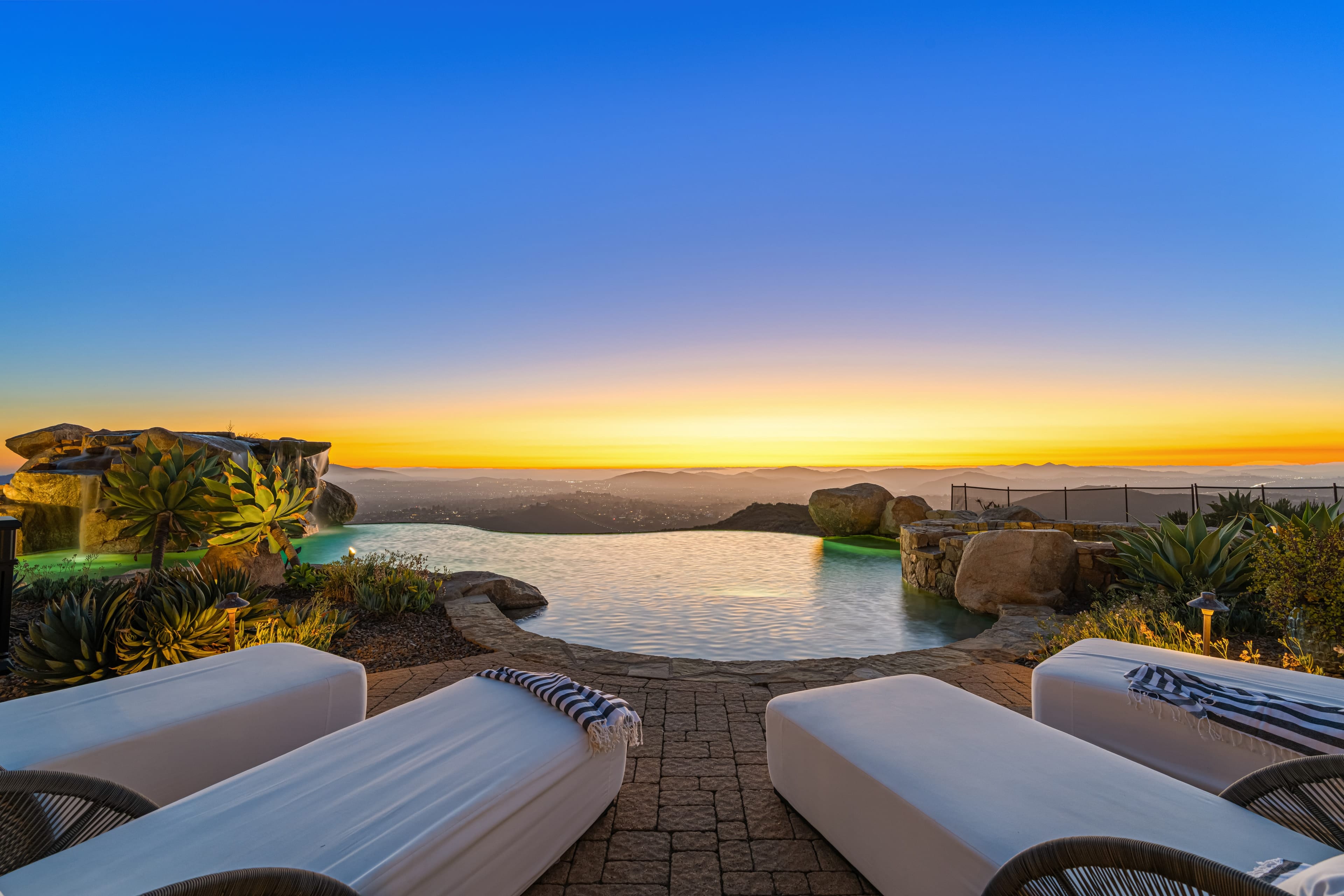 Golden hour over the pool as you look toward the ocean. Golden hour over the pool as you look toward the ocean.