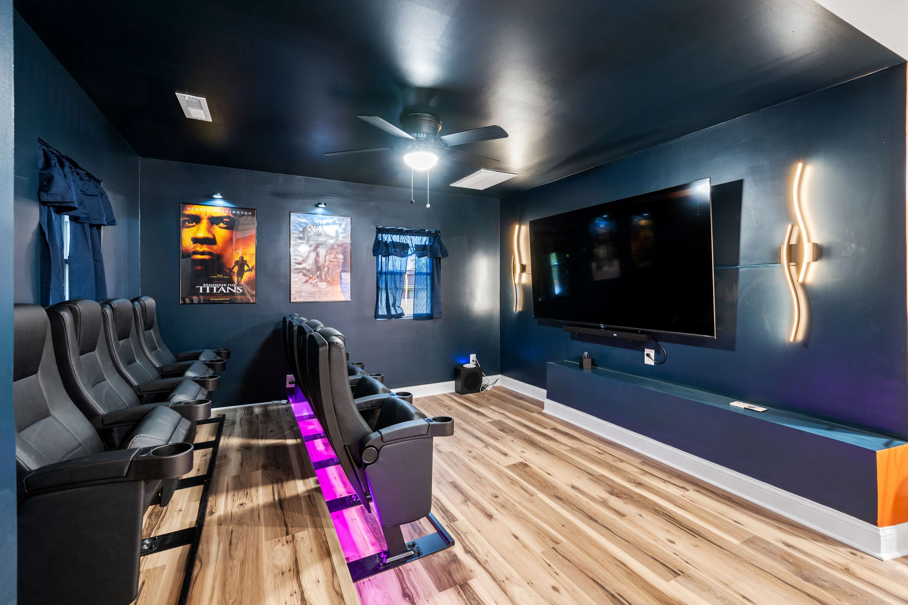 4BR, Home Theater, near Spooky Nook Sports Complex 4BR, Home Theater, near Spooky Nook Sports Complex